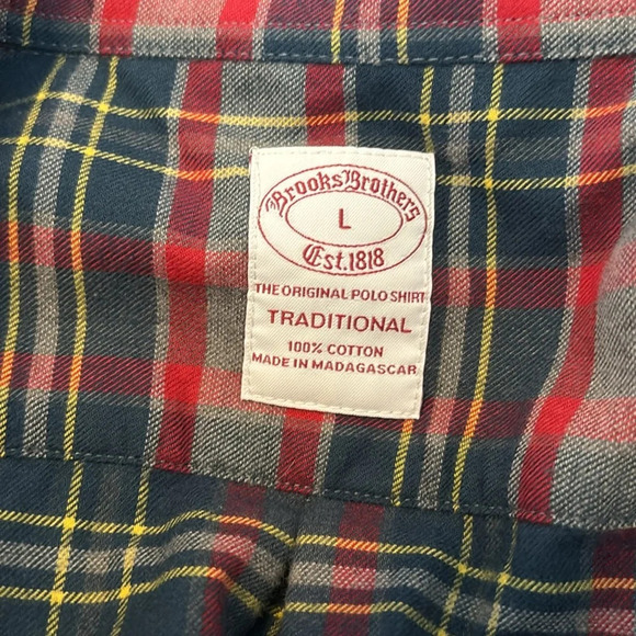 Brooks Brothers Red and Green Plaid Casual Button Down Shirt - Picture 7 of 8